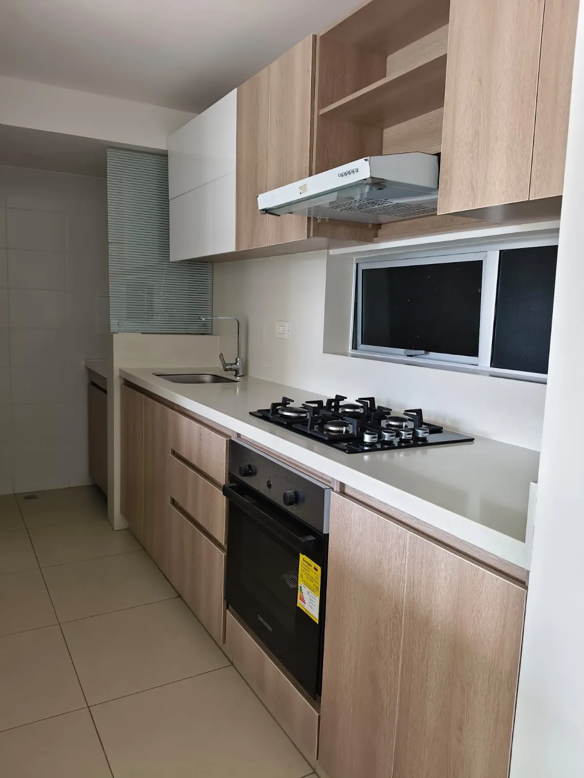 Apartamento en Caminos de Provvidenza, Torre 5, piso 8 – fotografía 02